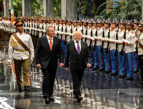 Ceremonia de recibimiento oficial al Presidente de Irlanda en el Palacio de la Revolución (Foto: Abel Padròn Padilla/ACN)