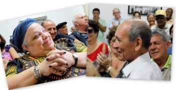 Isabelita Moya y Eduardo Yassels, en los momentos en que conocieron de su reconocimiento con el Premio Nacional de Periodismo José Martí por la obra de la vida (Foto: Yoandry Avila Guerra)