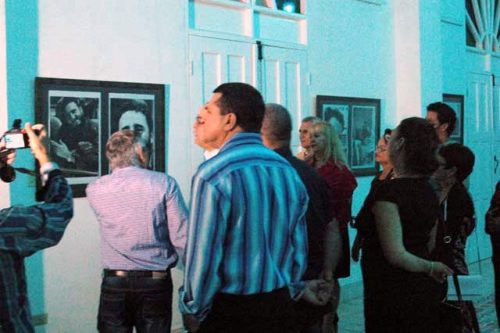 Inauguración de la exposición Fidel entre nosotros, en Holguín (Foto: Edgar Batista)