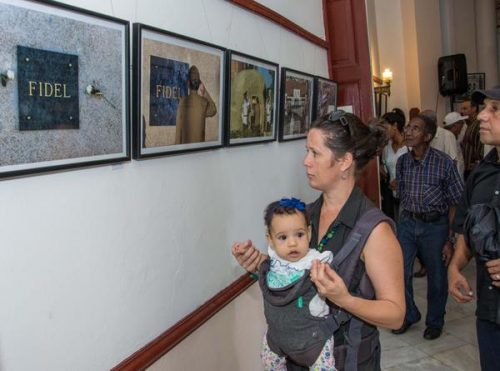 Inauguración de la exposición fotográfica "Hasta Siempre Fidel", en la sede de la Unión de Periodistas de Cuba (Foto: Marcelino Vázquez Hernández/ACN)