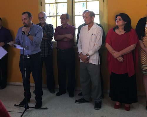 Raúl Garcés al intervenir en nombre de los periodistas de los medios cubanos que recibieron la Distinción "Félix Elmuza", de la UPEC.