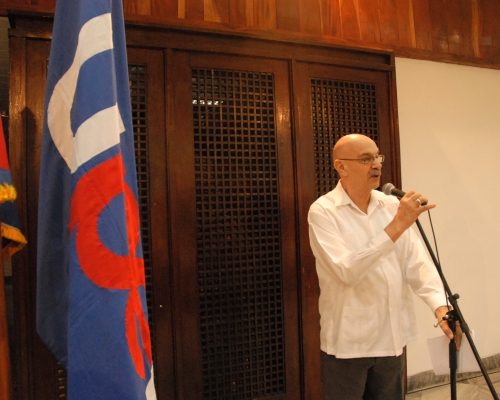 El Presidente de la Unión de Periodistas de Cuba, Antonio Moltó Martorell expresa la Proclama al X Congreso de la organización, en Santiago de Cuba, el 14 de marzo de 2017. Foto: Yoandry Ávila Guerra/ Cubaperiodistas