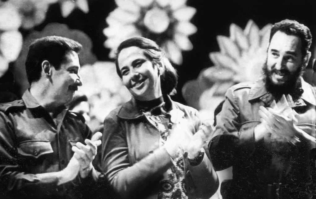 Vilma Espín junto a Raúl y Fidel