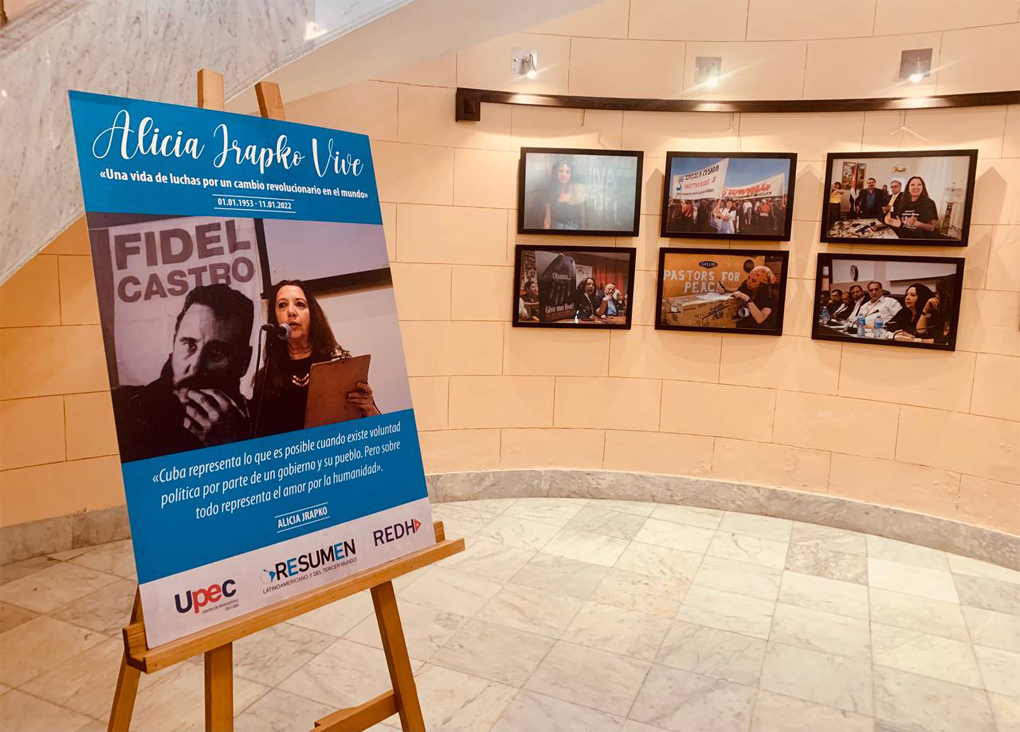 Exposición fotografica en homenaje a Alicia Jrapko