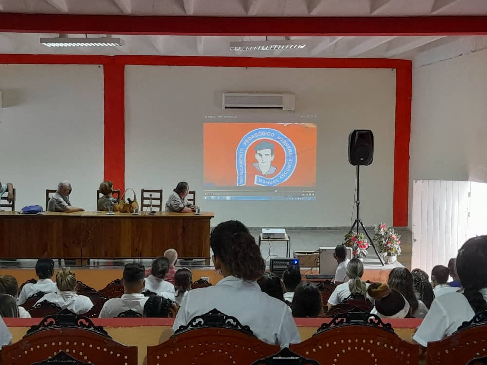 Homenaje a la fundacion del Destacamento Pedagógico 