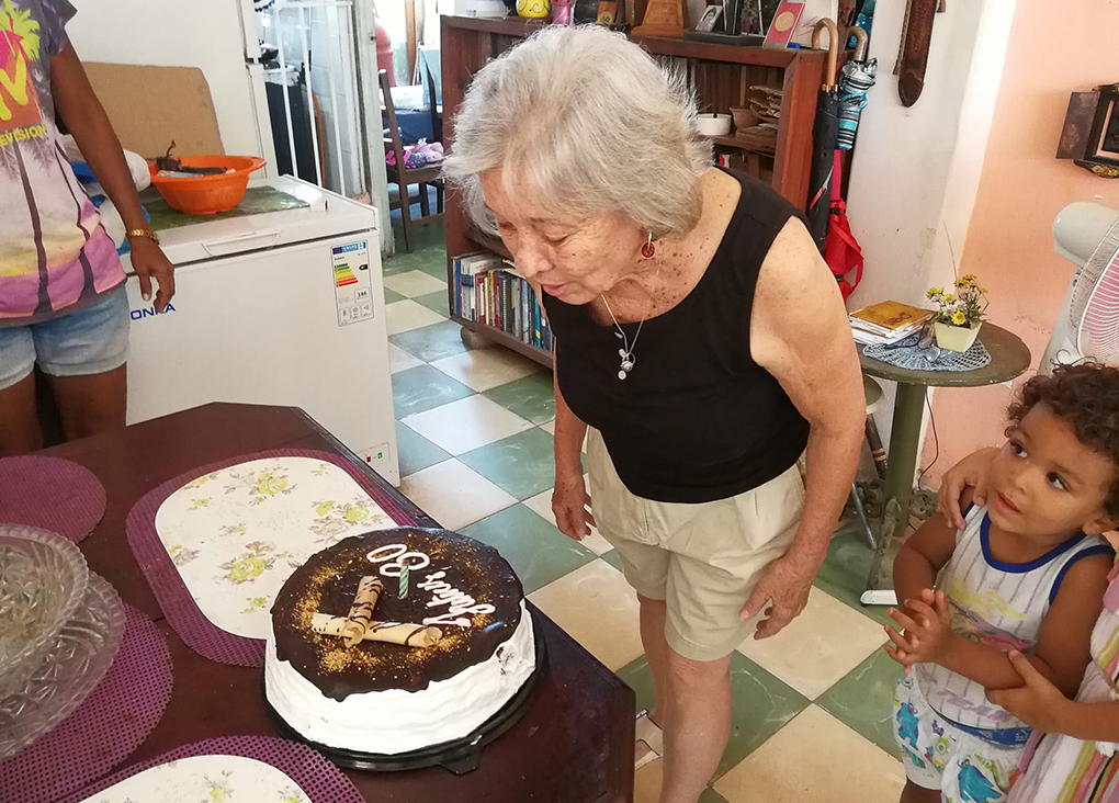 Juanita Carrasco cumpleaños 80