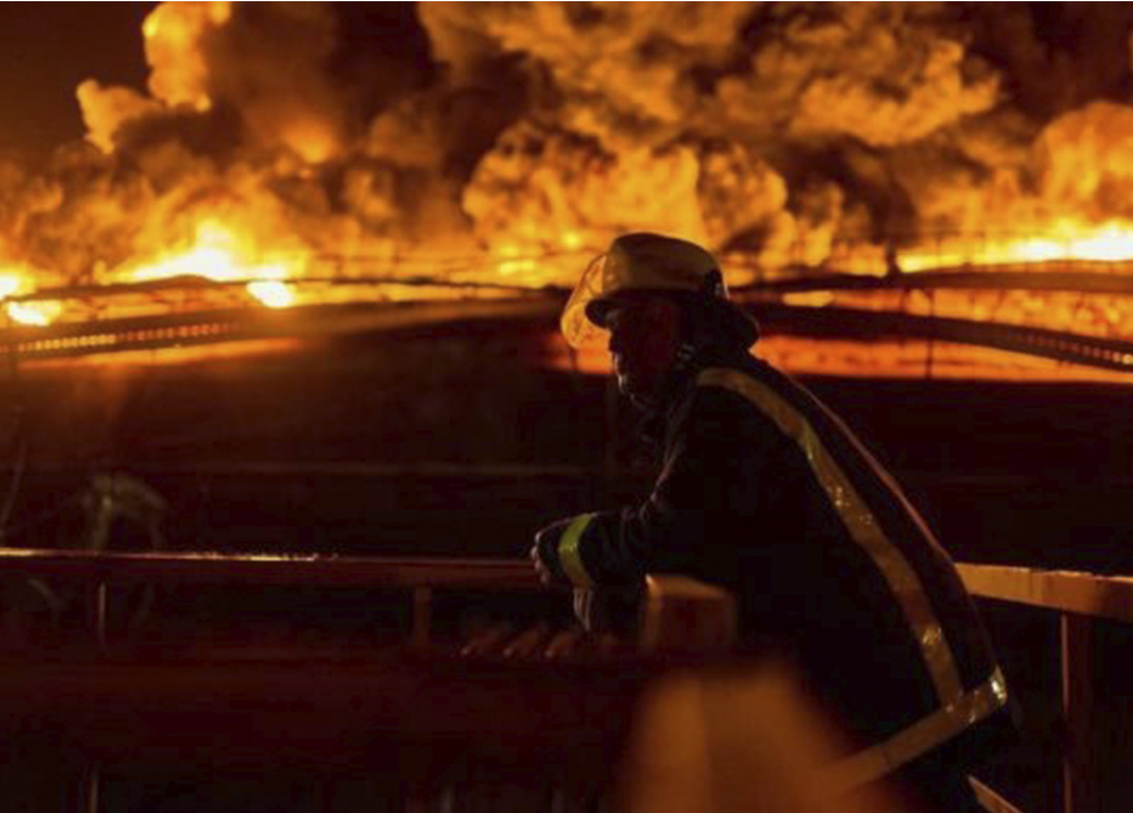 Incendio base Supertanqueros