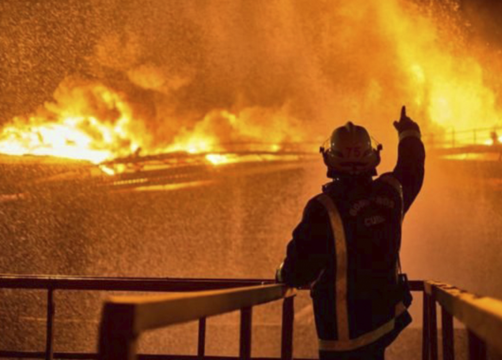 Incendio base Supertanqueros