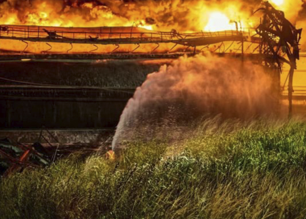 Incendio base Supertanqueros