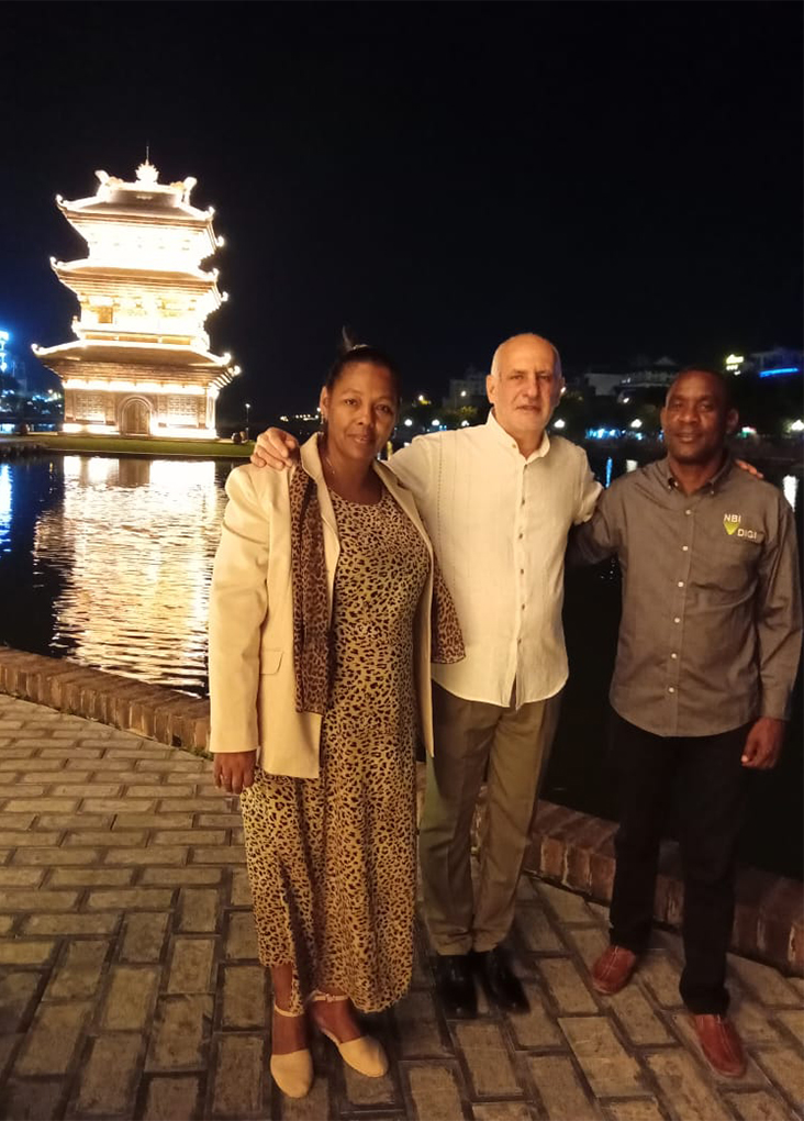 periodistas cubanos en Ninh Binh