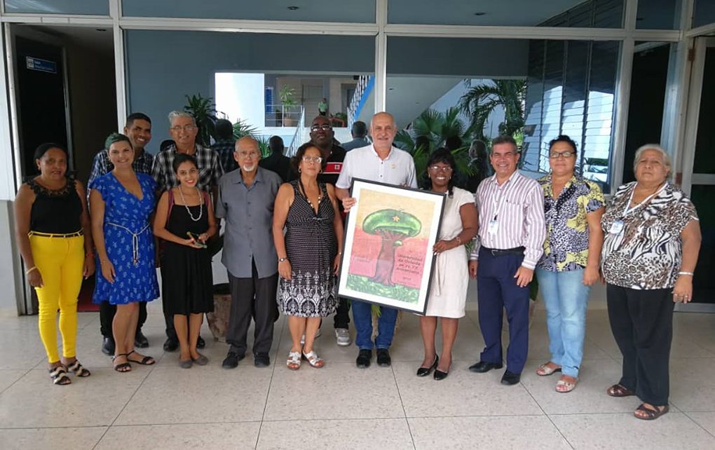 Premio de la Dignidada a la Universidad de Oriente.