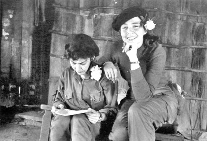 Vilma Espín junto a Celia Sánchez