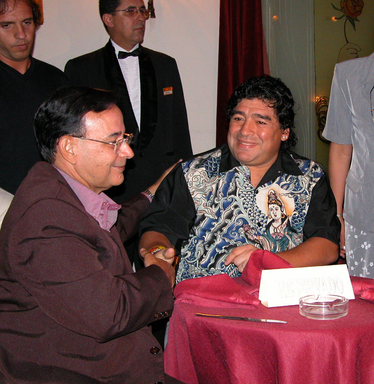 Tubal Paez junto a Armando Maradona