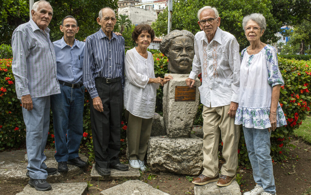 Irma Càceres durante grabaciòn de documental